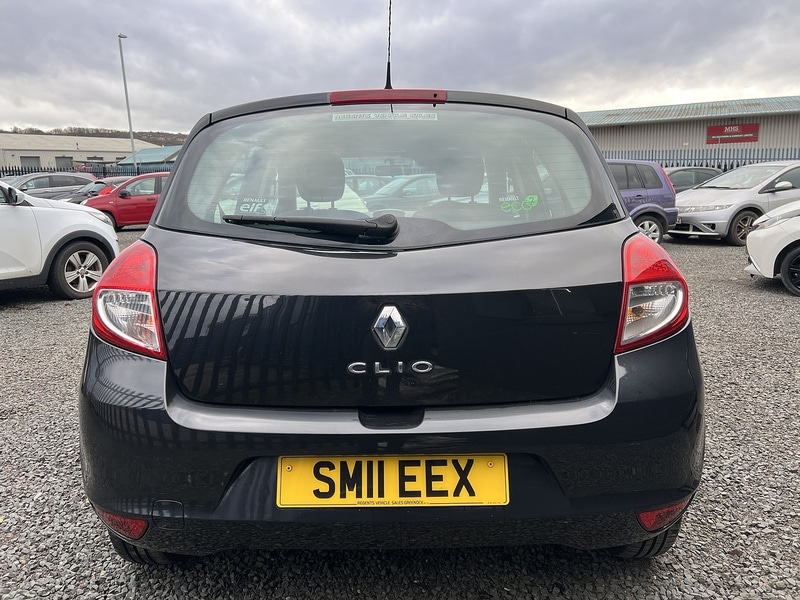 Used Renault Clio 2011 for sale - 77805767: Photo 9