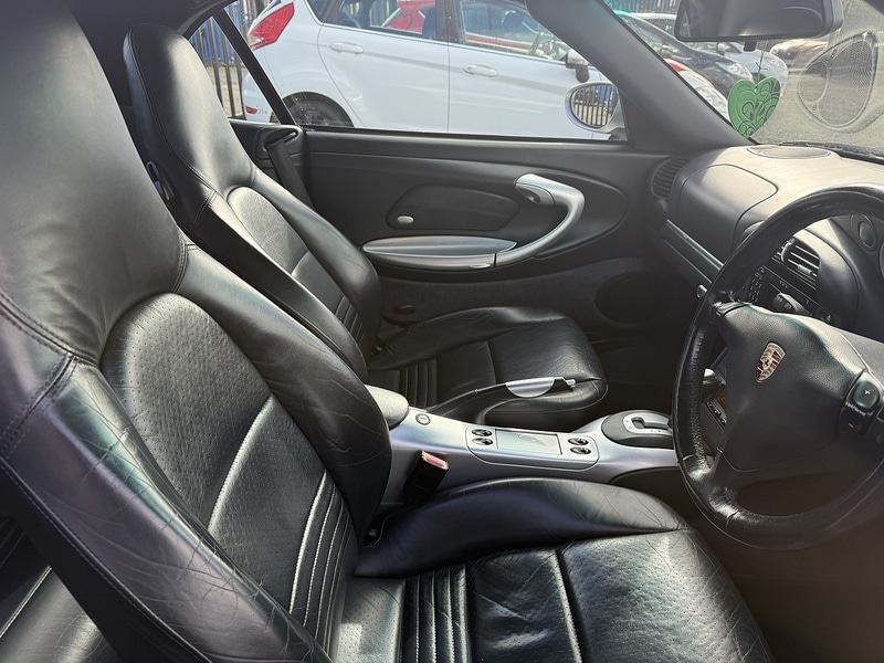 Used Porsche 911 for sale - 77821956: Photo 26