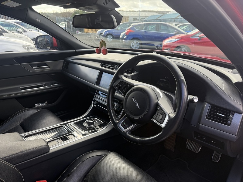 Used Jaguar XF 2018 for sale - 78069604: Photo 19