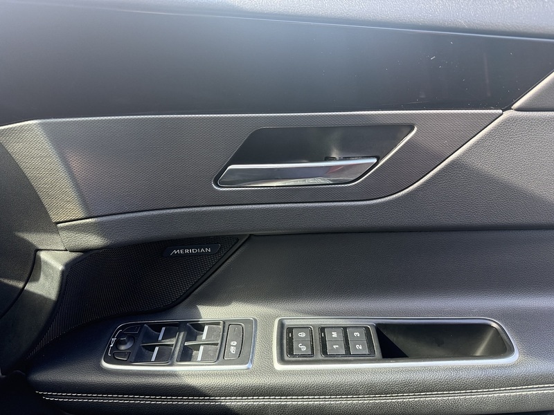 Used Jaguar XF 2018 for sale - 78069604: Photo 27