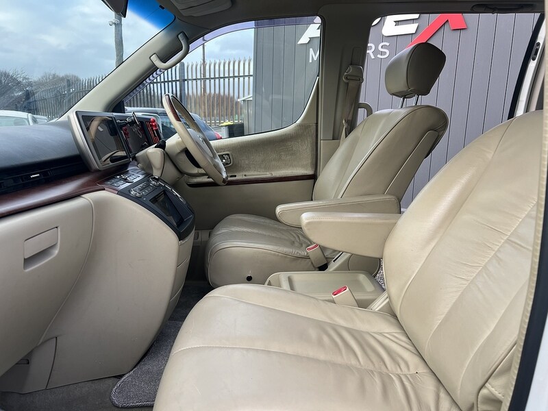Used Nissan Elgrand 2023 for sale - 78091859: Photo 14