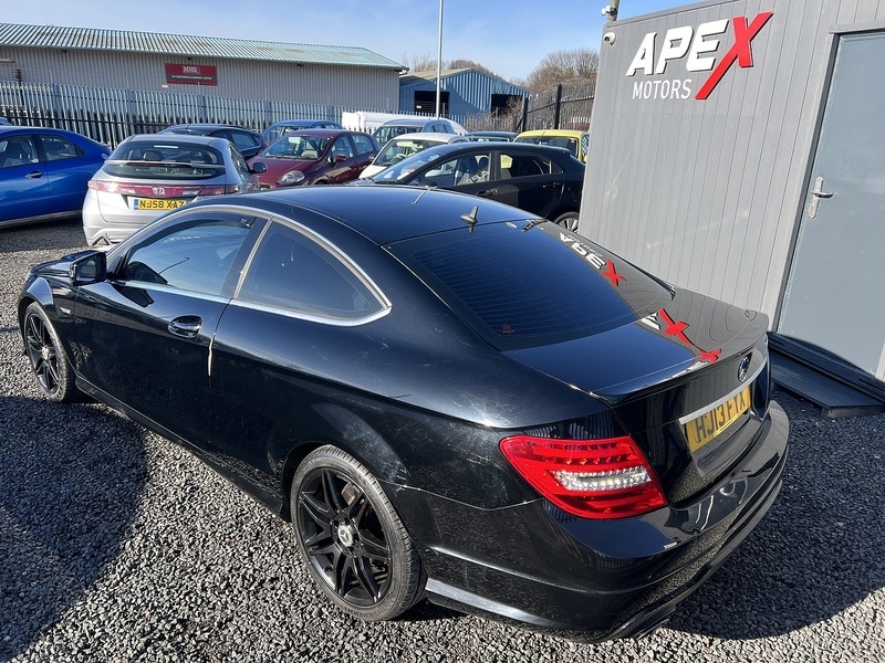 Used Mercedes-Benz C Class 2013 for sale - 77555841: Photo 21