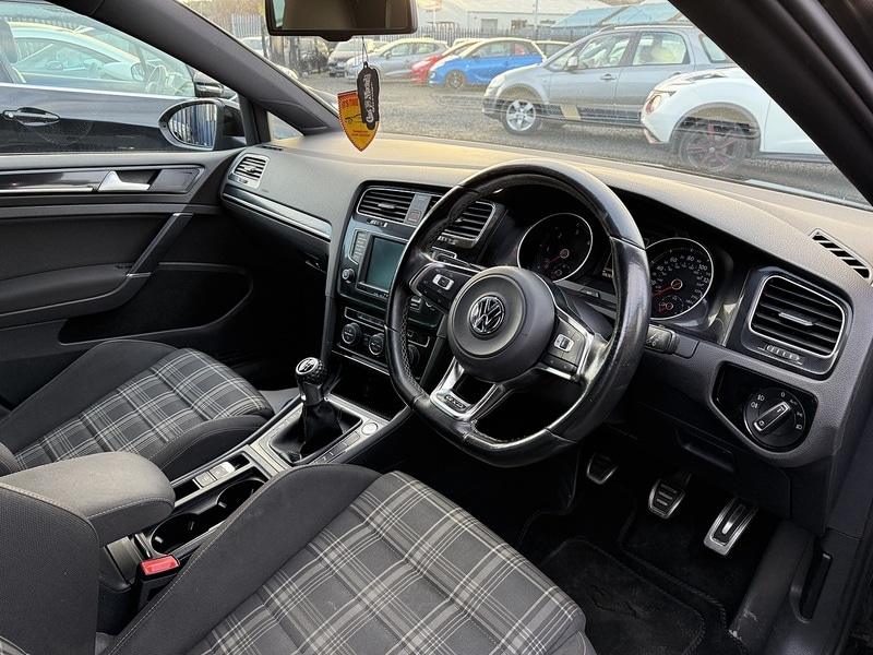 Used Volkswagen Golf 2016 for sale - 77149337: Photo 11