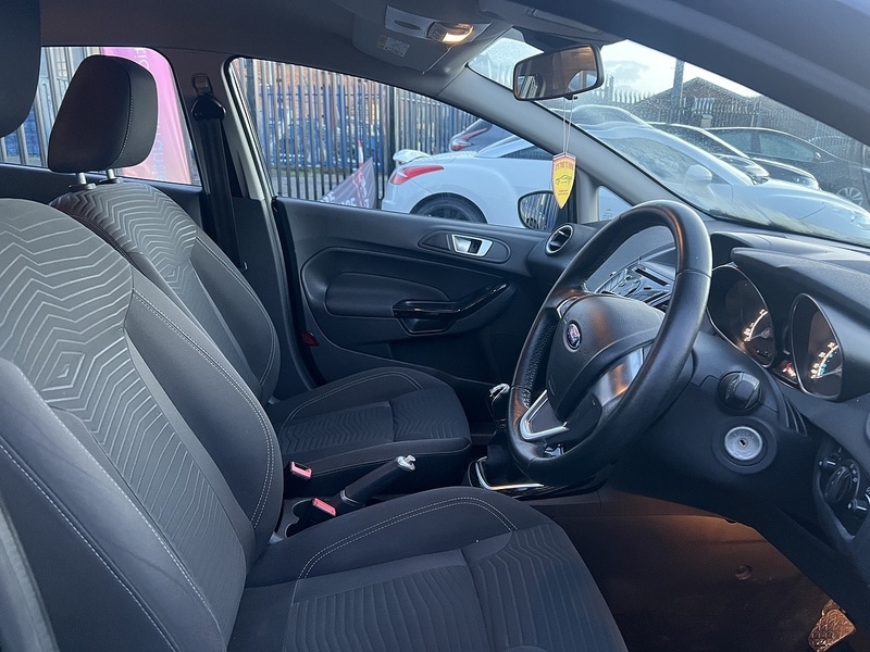 Used Ford Fiesta 2015 for sale - 76669047: Photo 11