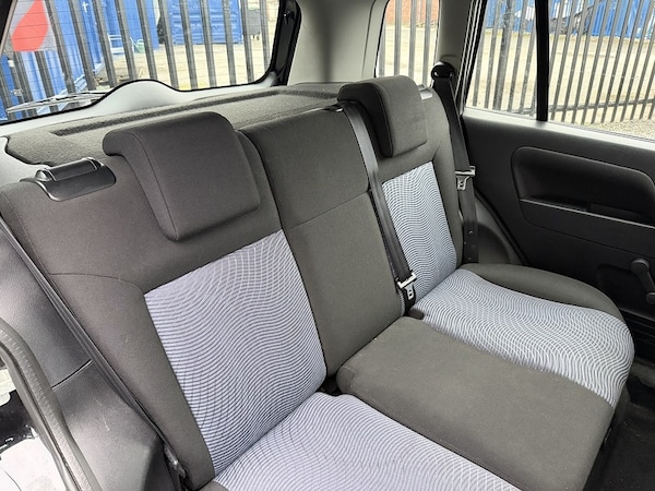 Used Ford Fusion 2011 for sale - 76298527: Photo 9