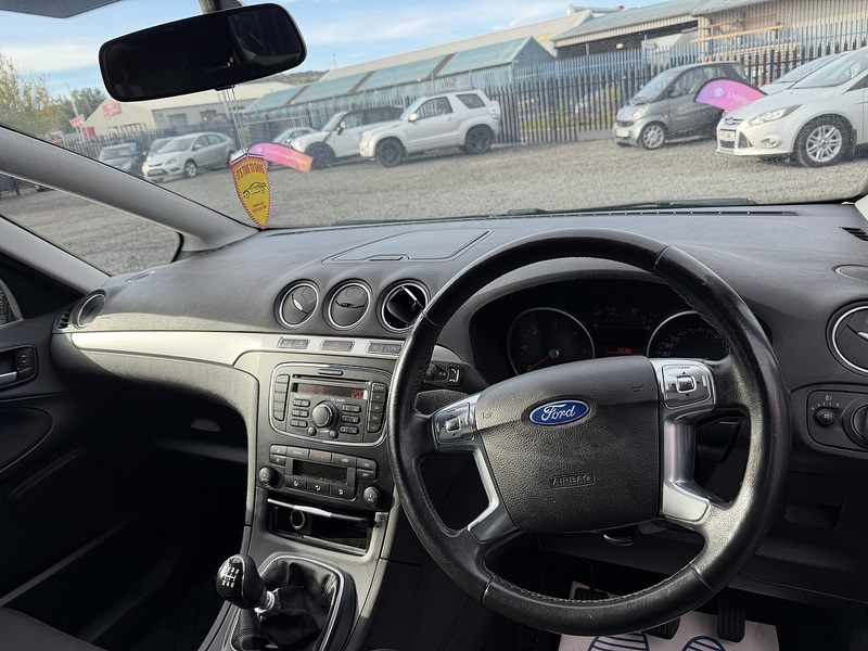 Used Ford S-Max 2013 for sale - 76298525: Photo 12
