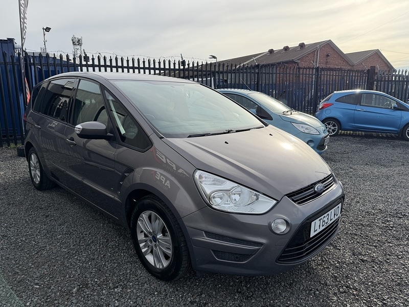 Used Ford S-Max 2013 for sale - 76298525: Photo 4