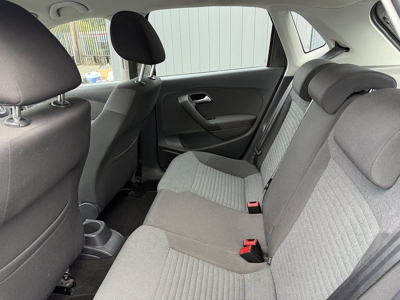 Used Volkswagen Polo 2011 for sale - 77423064: Photo 16