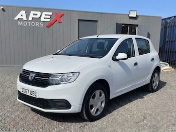 Used Dacia Sandero 2017 for sale - 79341864: Photo