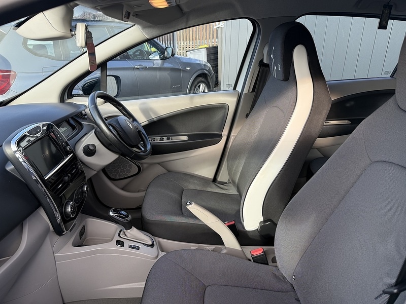 Used Renault Zoe for sale - 77241790: Photo 15