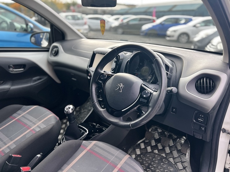 Used Peugeot 108 2015 for sale - 76339760: Photo 9