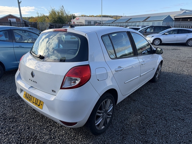 Used Renault Clio 2011 for sale - 76376386: Photo 5