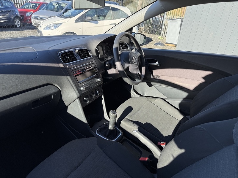 Used Volkswagen Polo 2010 for sale - 76618224: Photo 14