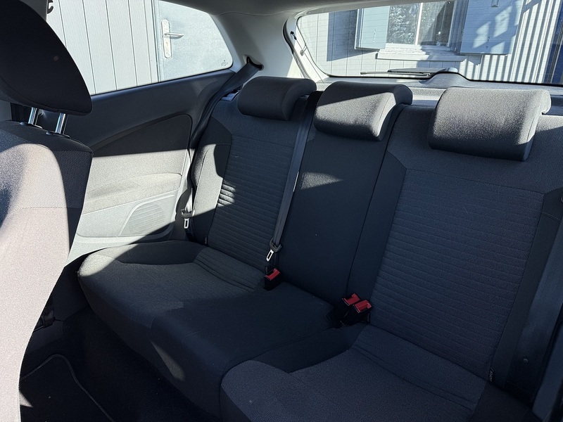 Used Volkswagen Polo 2010 for sale - 76618224: Photo 18