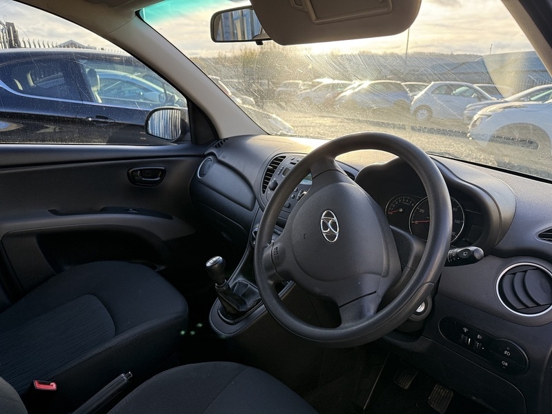 Used Hyundai i10 2013 for sale - 76665858: Photo 11