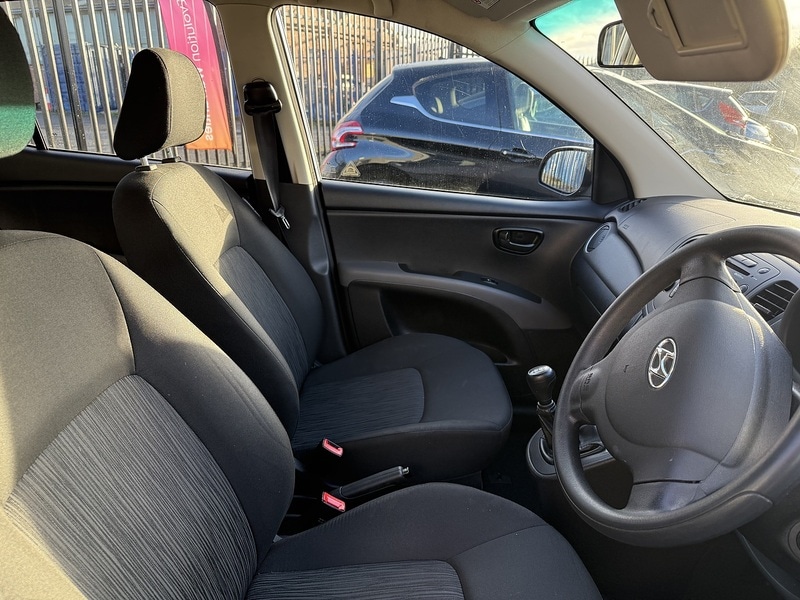 Used Hyundai i10 2013 for sale - 76665858: Photo 13