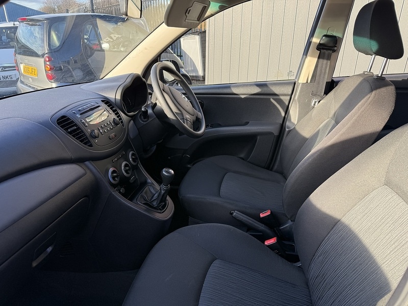 Used Hyundai i10 2013 for sale - 76665858: Photo 14