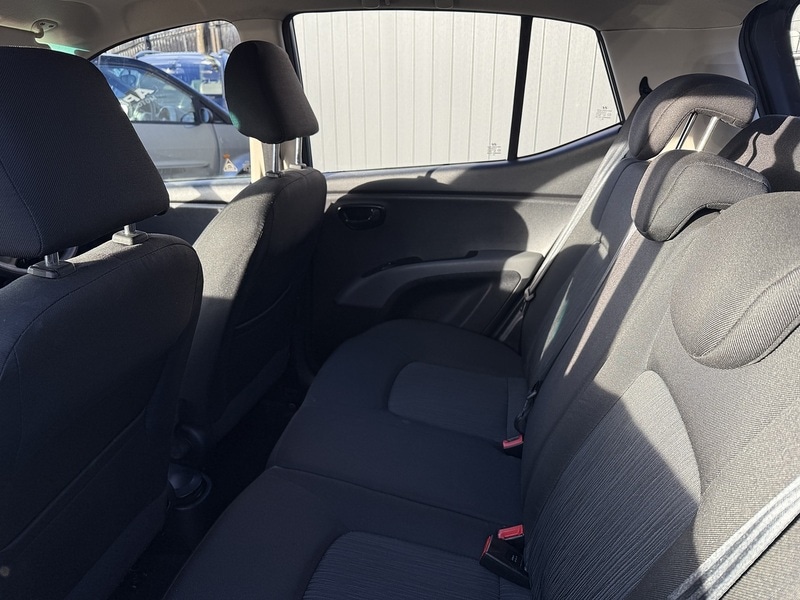 Used Hyundai i10 2013 for sale - 76665858: Photo 16