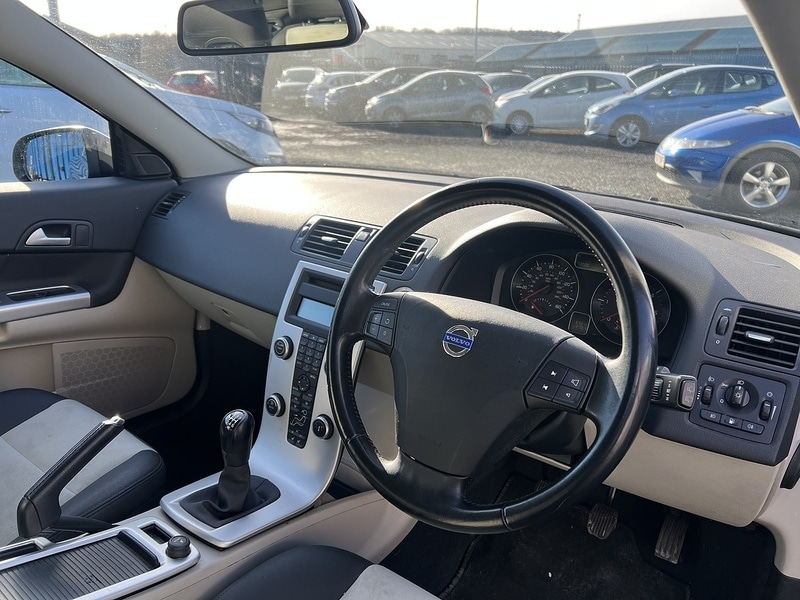 Used Volvo C30 2011 for sale - 77240703: Photo 11