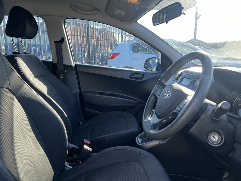 Used Hyundai i10 2017 for sale - 77474506: Photo 12