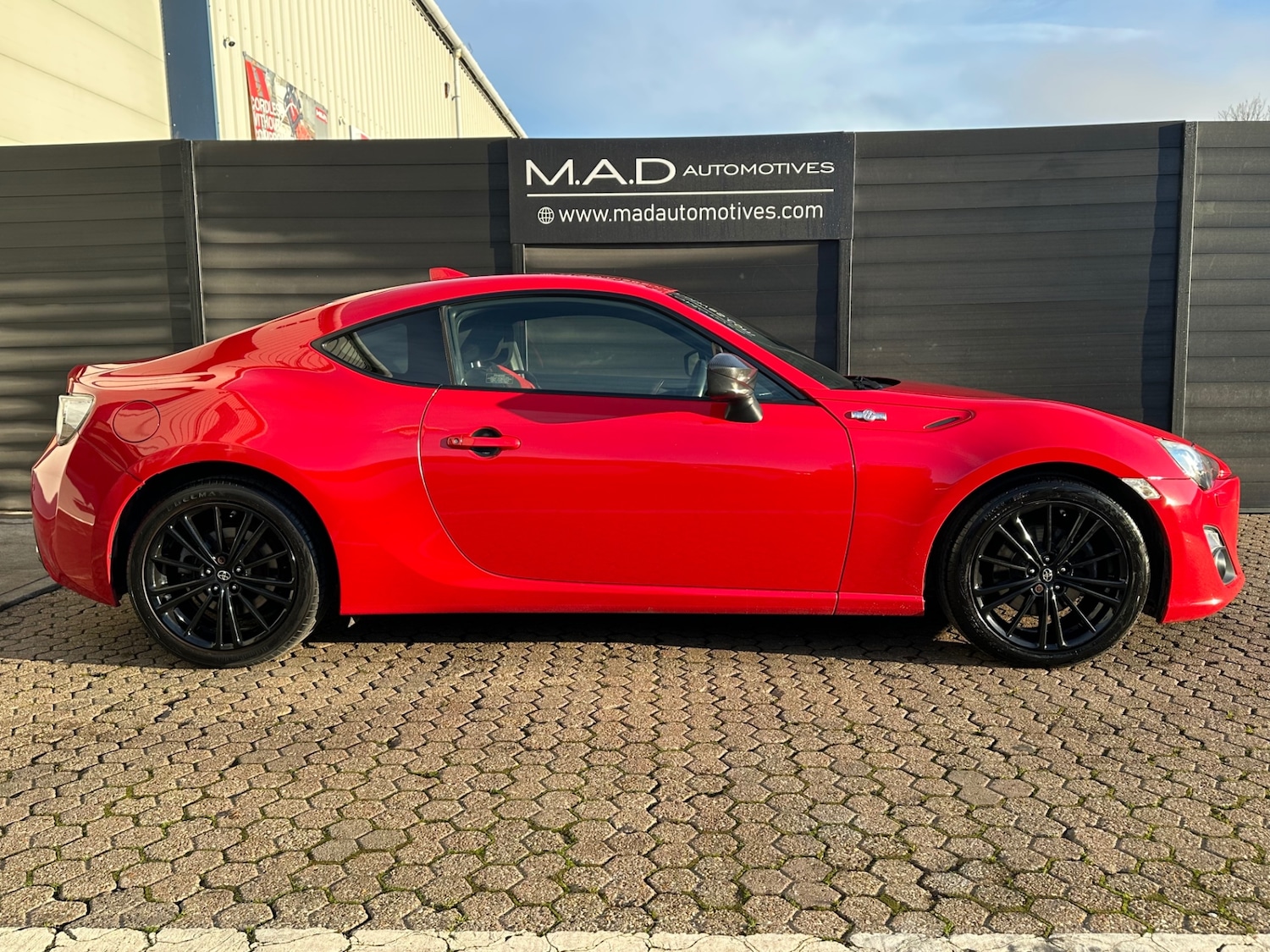 Used Toyota GT86 2017 for sale - 77210336: Photo 4