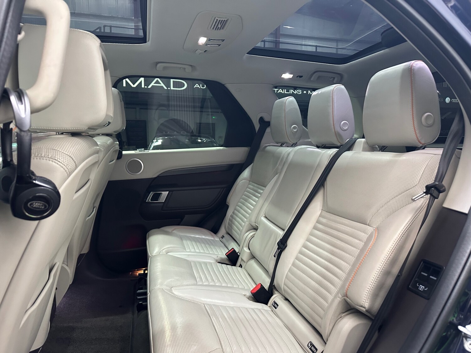 Used Land Rover Discovery 2017 for sale - 76600163: Photo 17