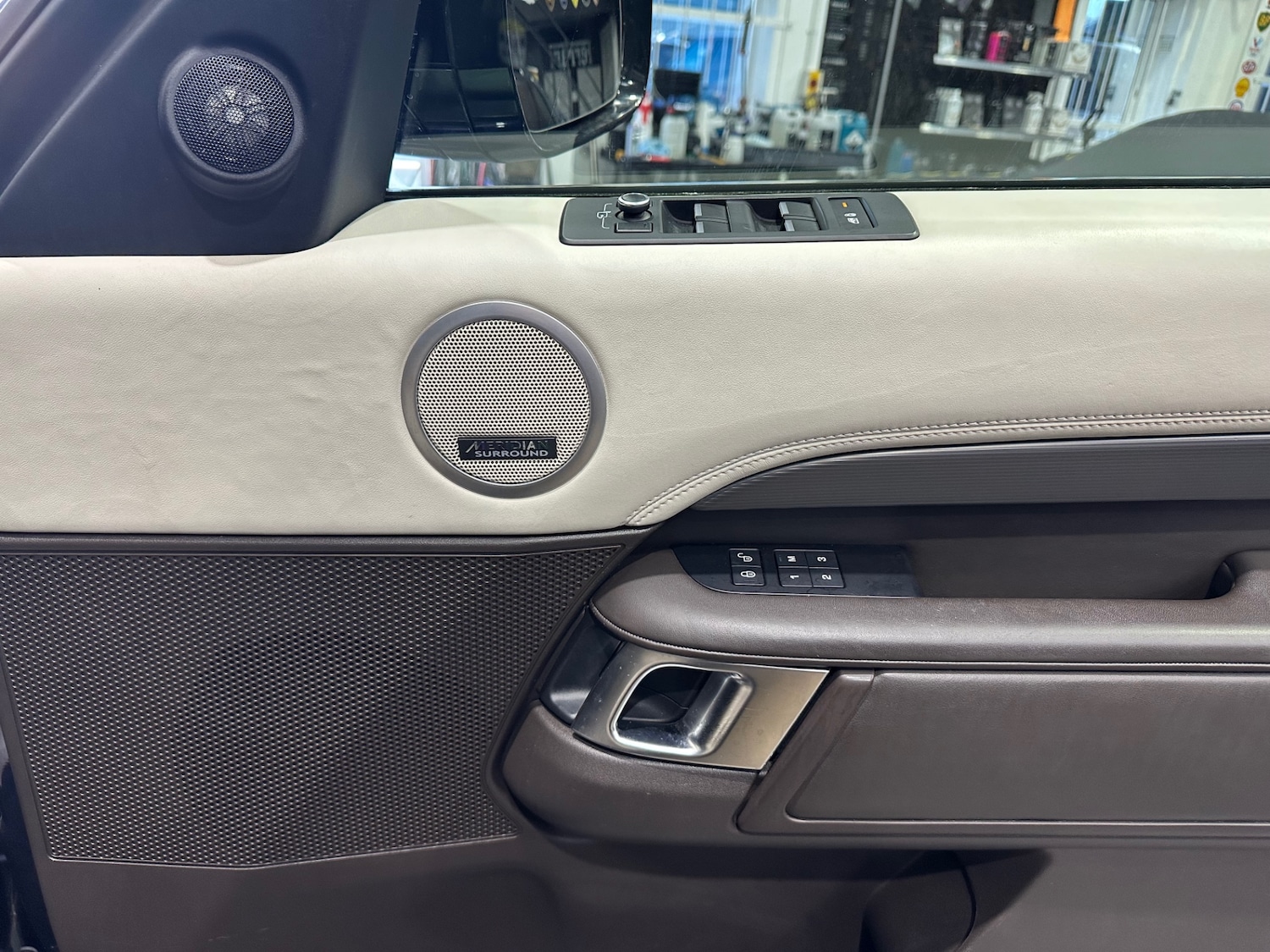 Used Land Rover Discovery 2017 for sale - 76600163: Photo 21