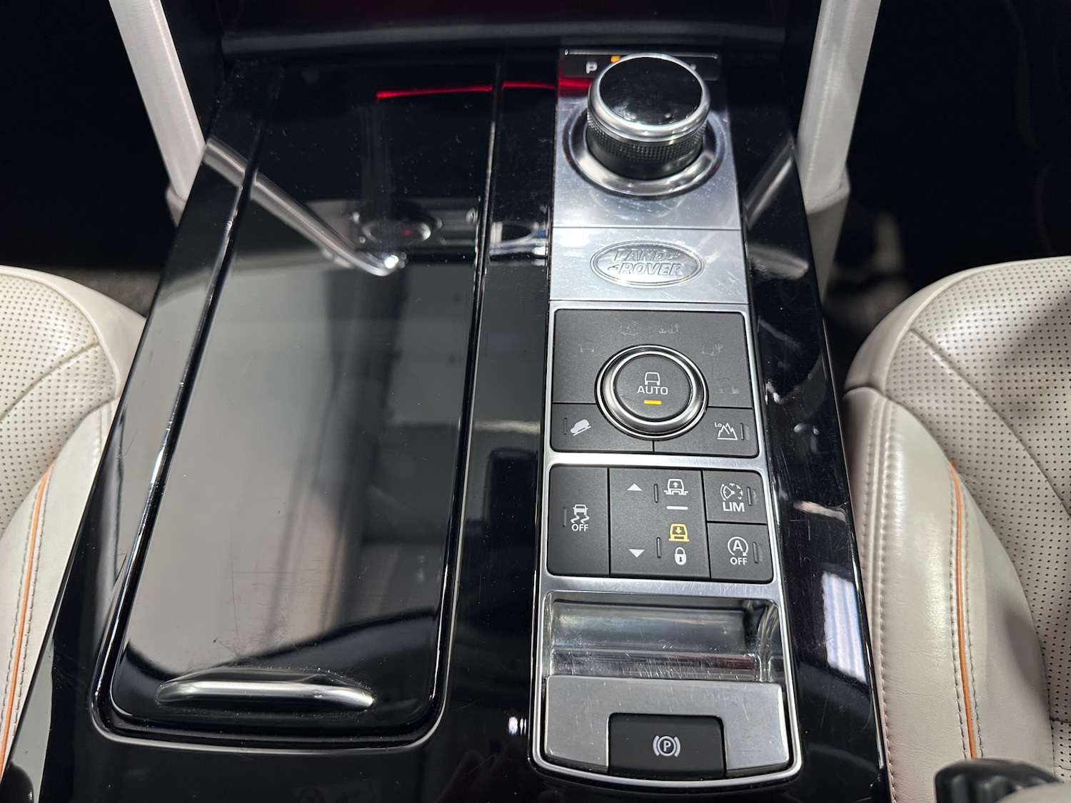 Used Land Rover Discovery 2017 for sale - 76600163: Photo 28