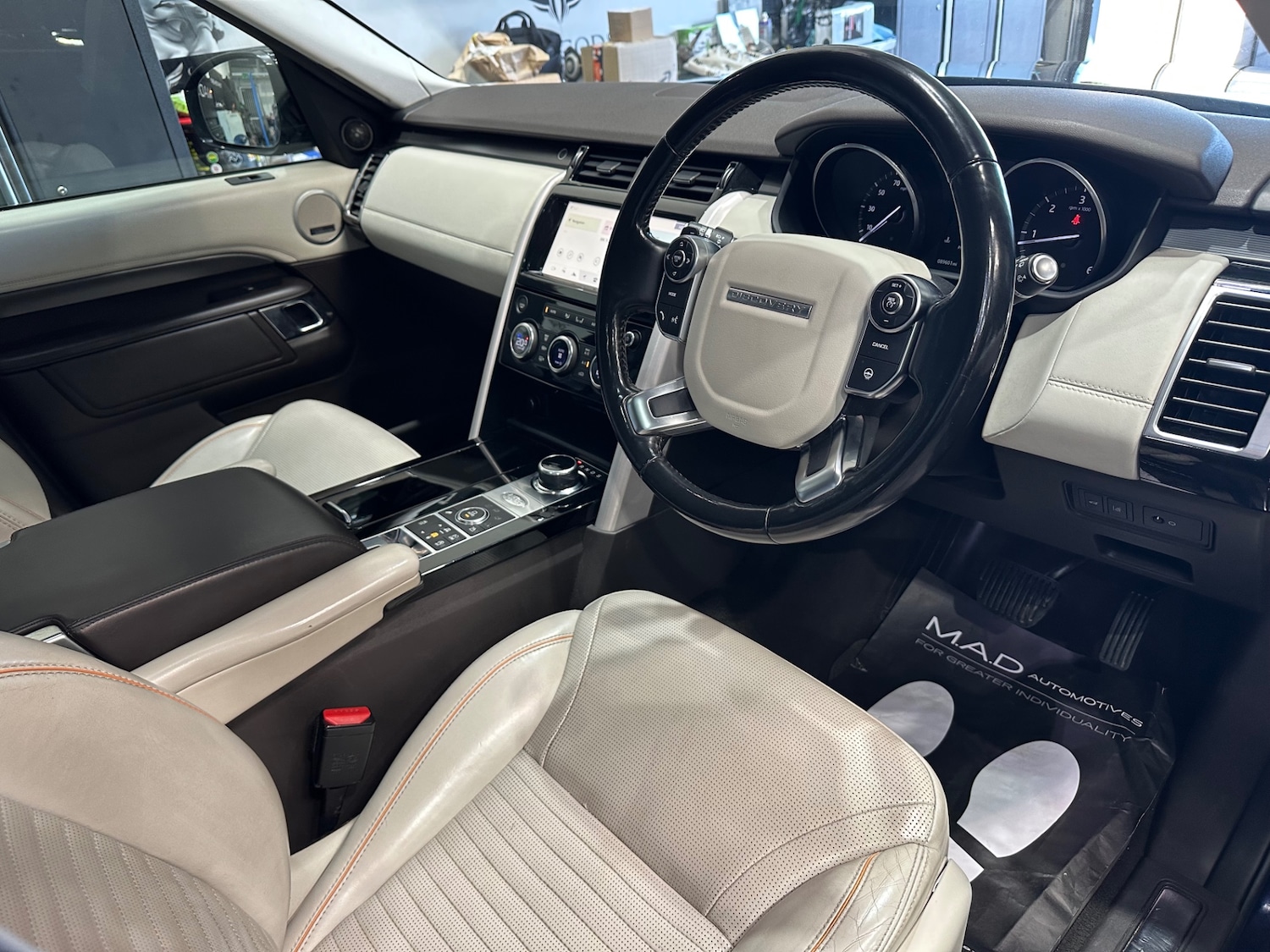 Used Land Rover Discovery 2017 for sale - 76600163: Photo 9