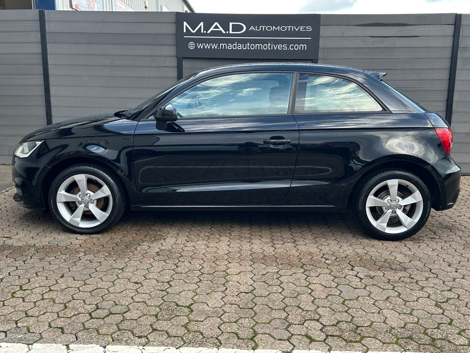 Used Audi A1 2017 for sale - 76877879: Photo 5