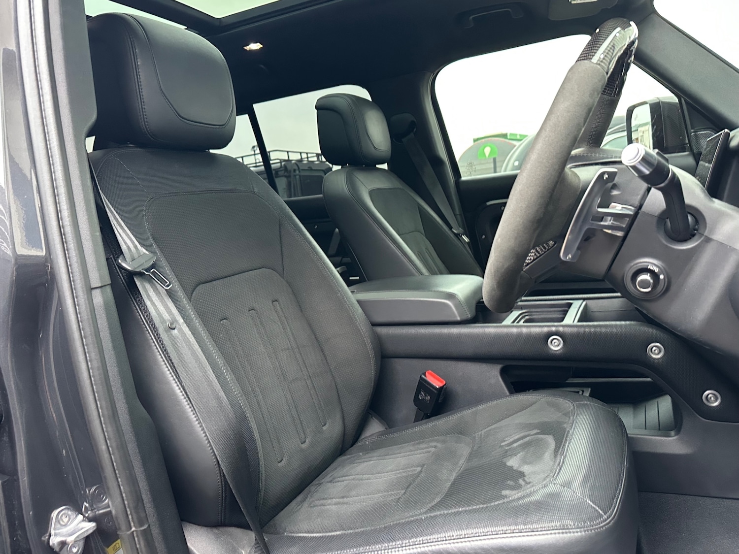 Used Land Rover Defender 2021 for sale - 77034286: Photo 12