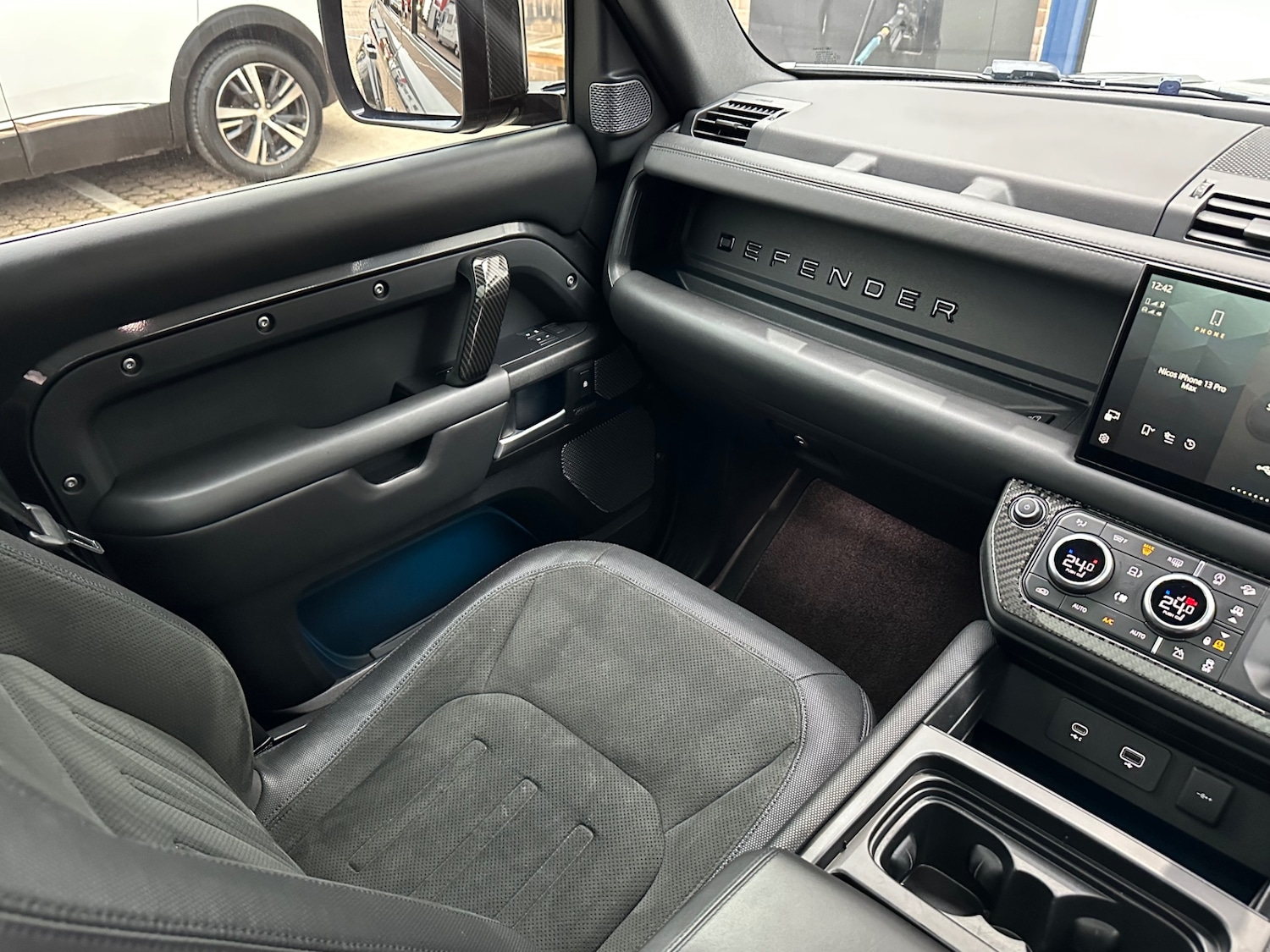 Used Land Rover Defender 2021 for sale - 77034286: Photo 17