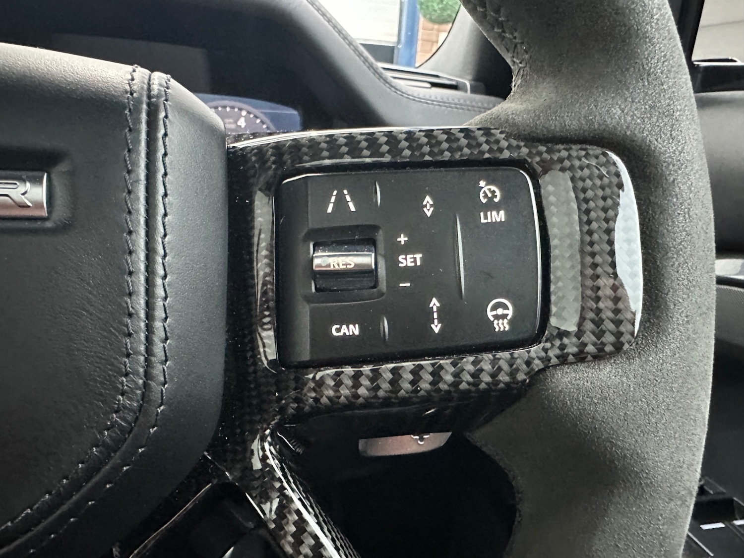 Used Land Rover Defender 2021 for sale - 77034286: Photo 25