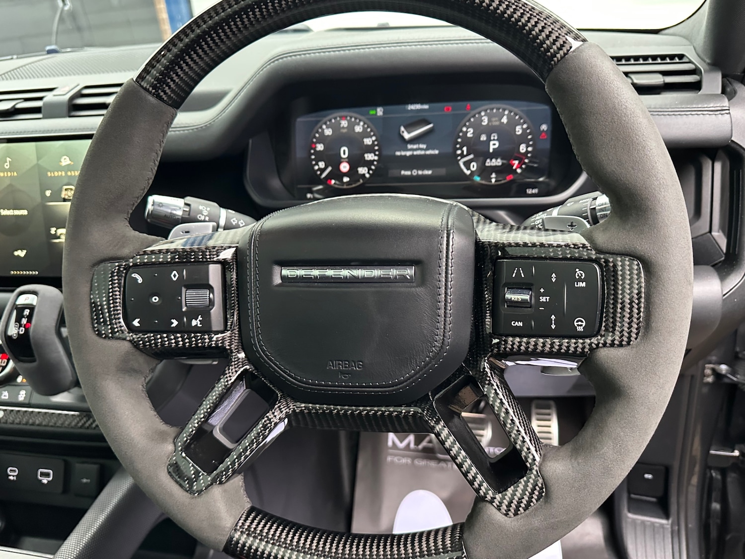 Used Land Rover Defender 2021 for sale - 77034286: Photo 26