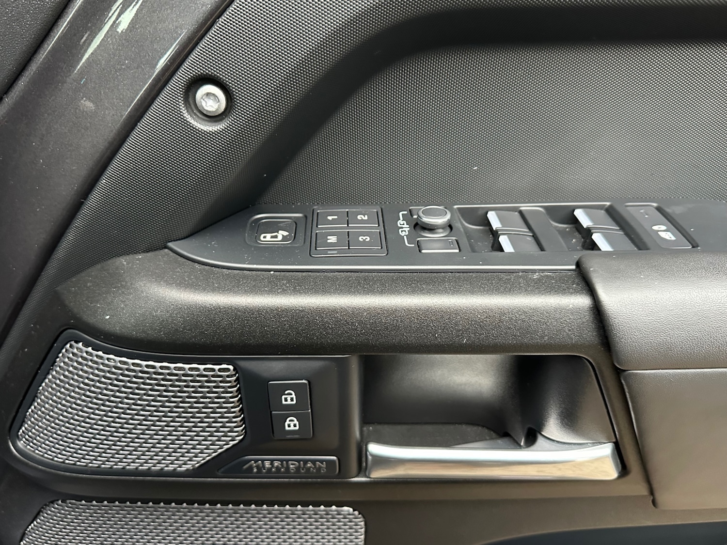 Used Land Rover Defender 2021 for sale - 77034286: Photo 28