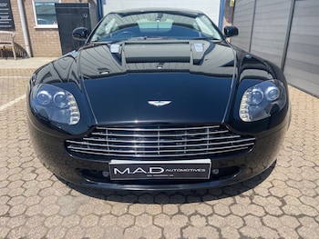 Used Aston Martin Vantage 2010 for sale - 78984329: Photo