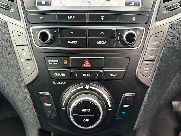 Used Hyundai Santa Fe 2016 for sale - 76232008: Photo 27