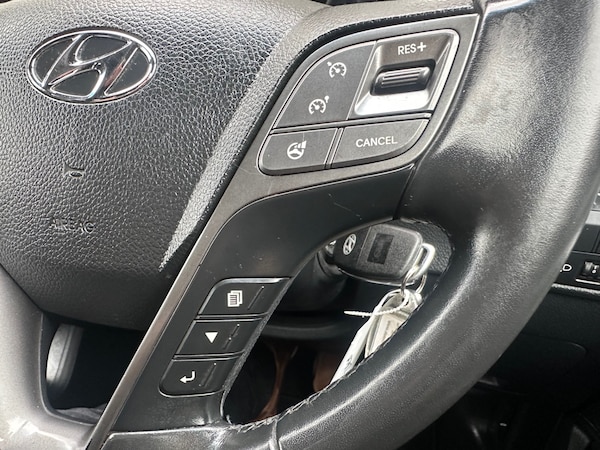 Used Hyundai Santa Fe 2016 for sale - 76232008: Photo 29