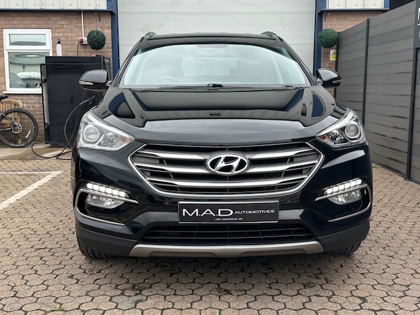 Used Hyundai Santa Fe 2016 for sale - 76232008: Photo 2