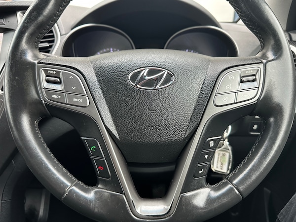 Used Hyundai Santa Fe 2016 for sale - 76232008: Photo 31