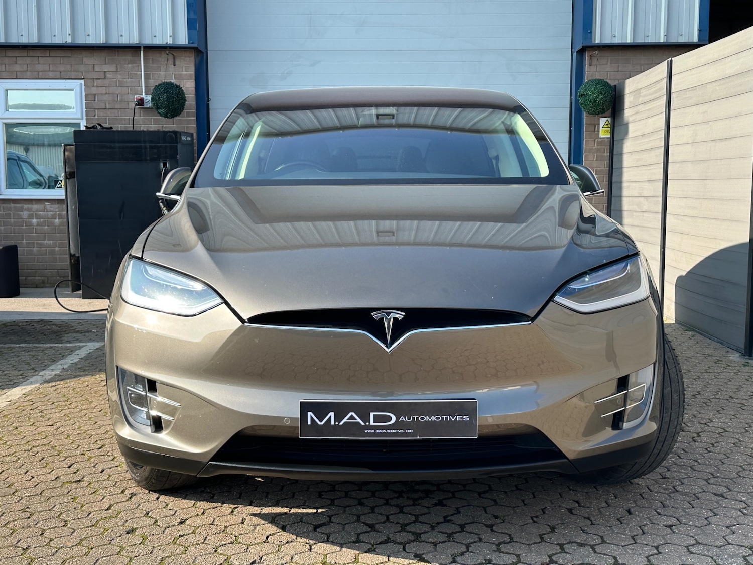 Used Tesla Model X 2017 for sale - 77743262: Photo 2