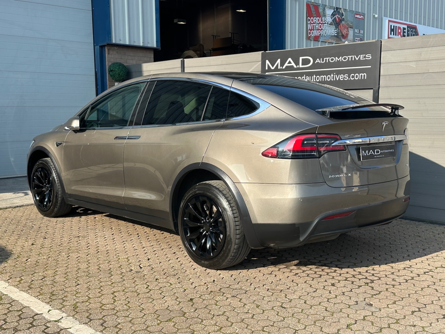 Used Tesla Model X 2017 for sale - 77743262: Photo 6