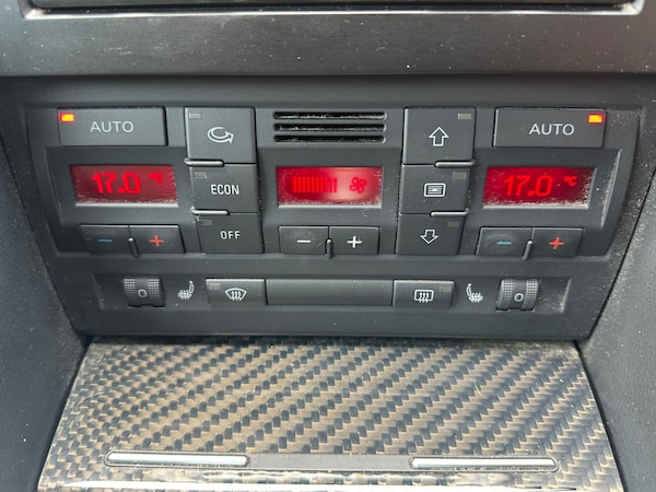 Used Audi RS4 2007 for sale - 74984015: Photo 25