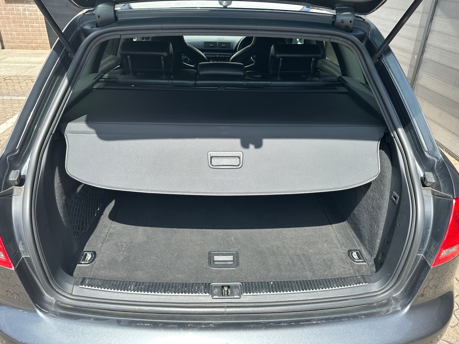 Vehicle 28