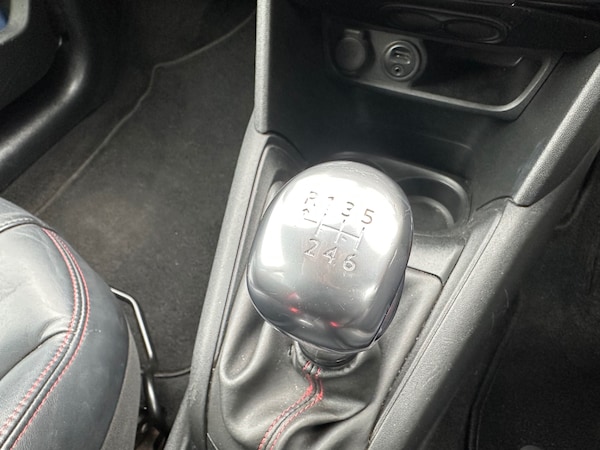 Used Peugeot 208 2013 for sale - 76263098: Photo 22