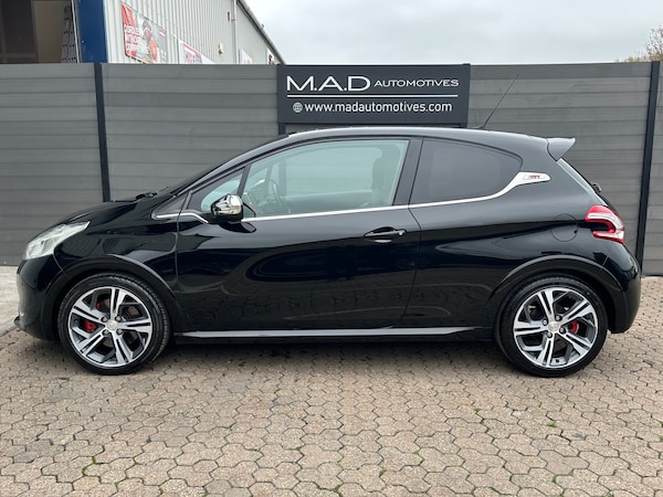Used Peugeot 208 2013 for sale - 76263098: Photo 5