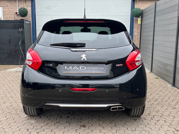 Used Peugeot 208 2013 for sale - 76263098: Photo 7