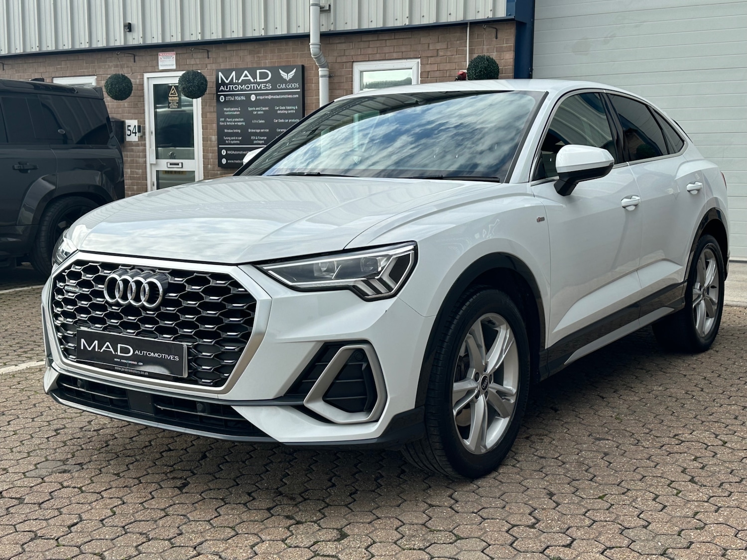 Used Audi Q3 2021 for sale - 76490895: Photo 3