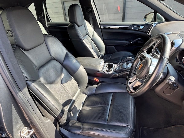 Used Porsche Cayenne 2015 for sale - 75438024: Photo 11