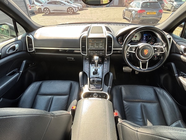 Used Porsche Cayenne 2015 for sale - 75438024: Photo 14